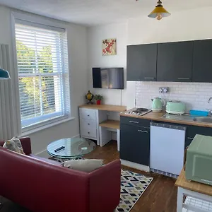 Hub 2 Apartamento Londres