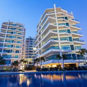 Sensacional Nuevo Frente Al Mar Apartamento Cartagena